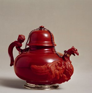 Meissen rood aardewerken theepot, gemodelleerd door Johann Christoph Ludwig von Lucke, ca. 1730